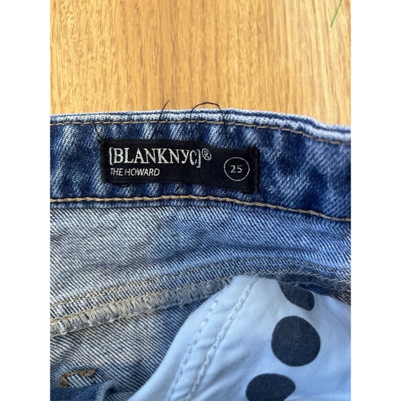 Blank NYC Distressed Light Wash Straight Leg “ The Howard” Jeans Size 25 - Picture 3 of 7